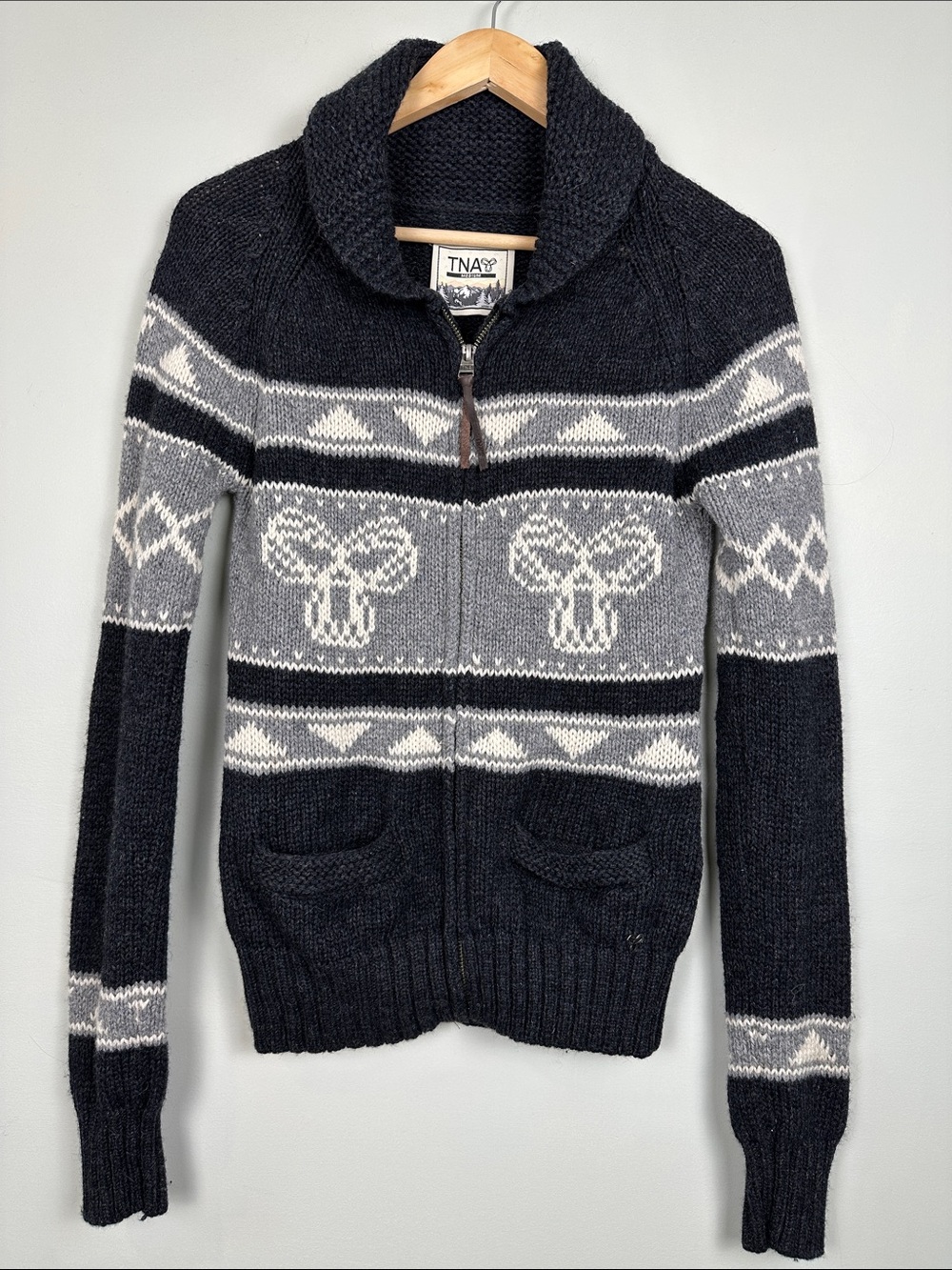 112. TNA Lambswool sweater apres ski zip up